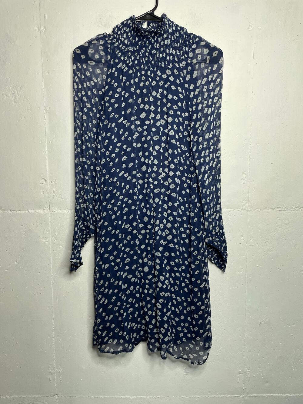 Velvet by Graham & Spencer Lisette Iman Printed Chiffon Dress Navy Blue Small